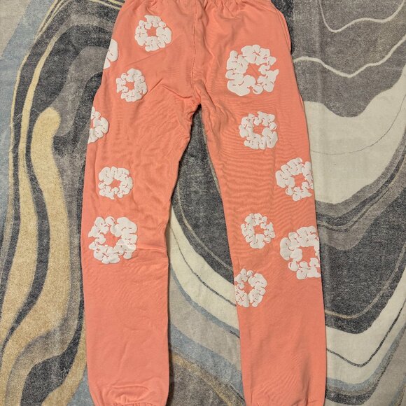 Denim Tears The Cotton Wreath Pink Sweatpants Men’s Size Large - Picture 3 of 3